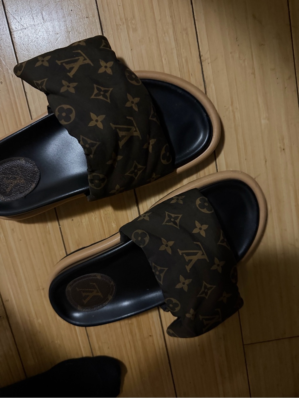 Louis Vuitton Brown and Black Monogram Slide Sandals - Picture 9 of 9